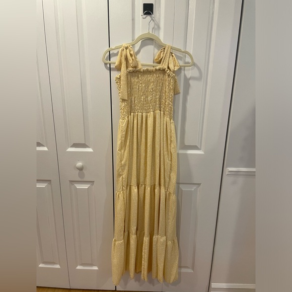 yellow and white spotted dress - Picture 7 of 9